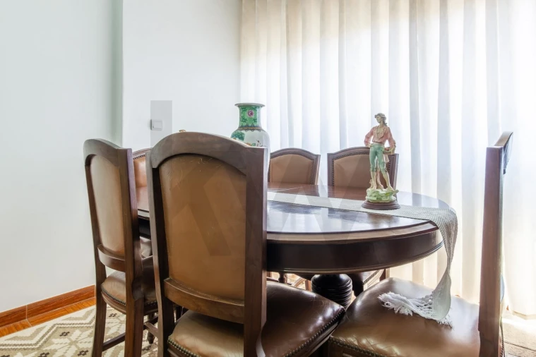Apartamento T2 para Venda em Mina de Água Foto 6