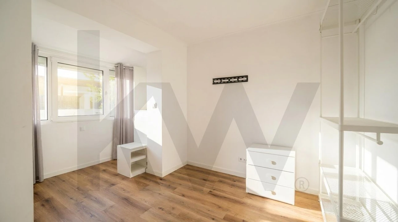 Apartamento T2 para Venda em Queluz e Belas Foto 6