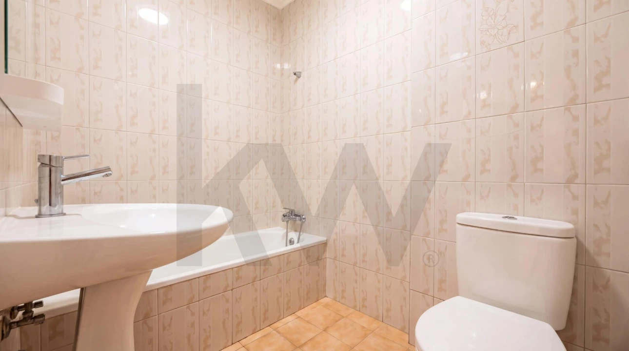 Apartamento T2 para Venda em Queluz e Belas Foto 11