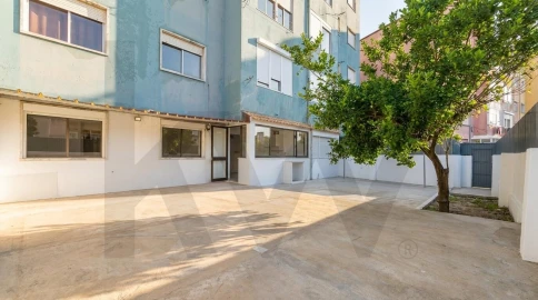 Apartamento T2 para Venda em Queluz e Belas