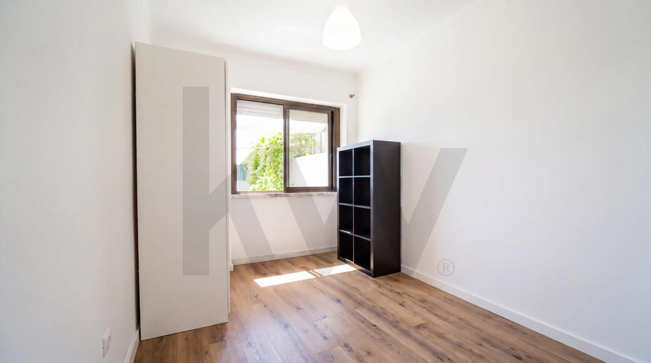 Apartamento T2 para Venda em Queluz e Belas Foto 8