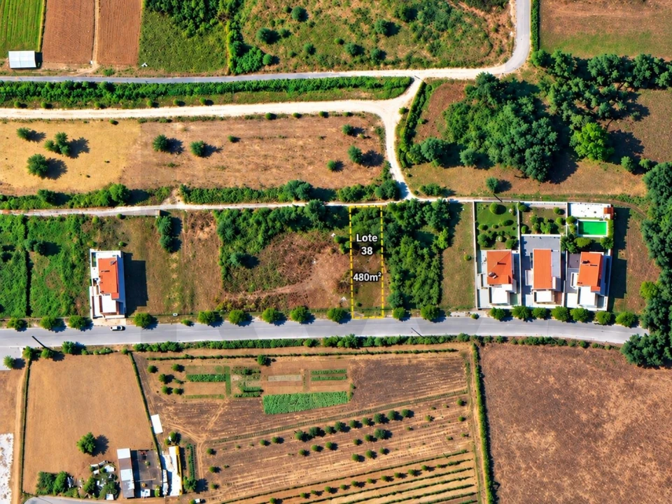 Terreno para Venda em Granja do Ulmeiro Foto 1