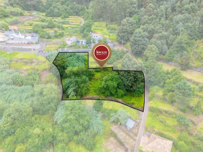 Terreno para Venda em Arco da Calheta Foto 2