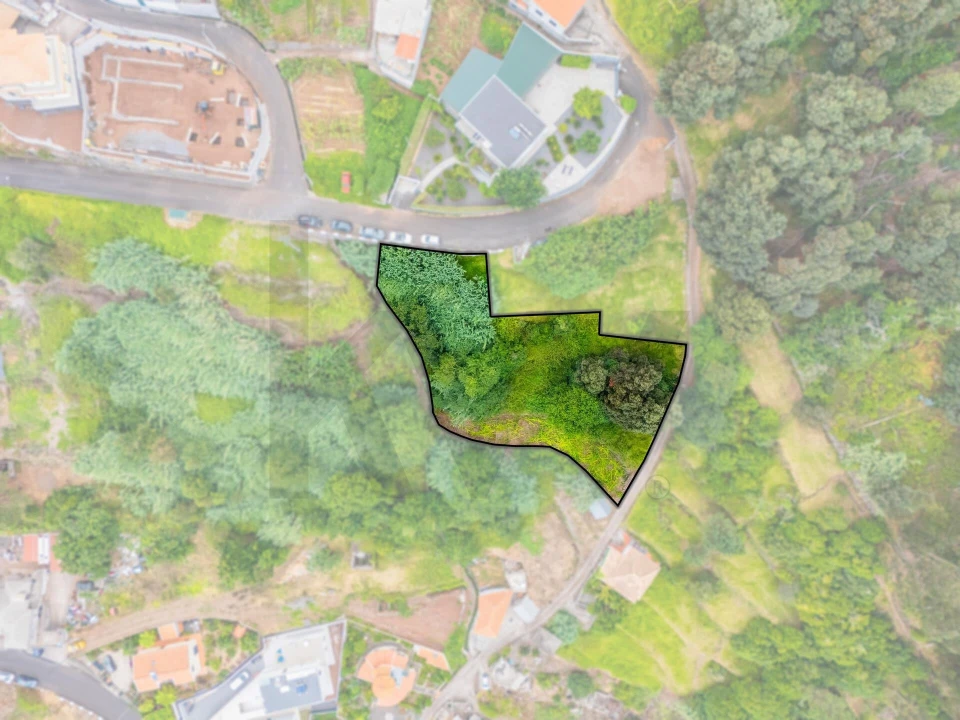 Terreno para Venda em Arco da Calheta Foto 7