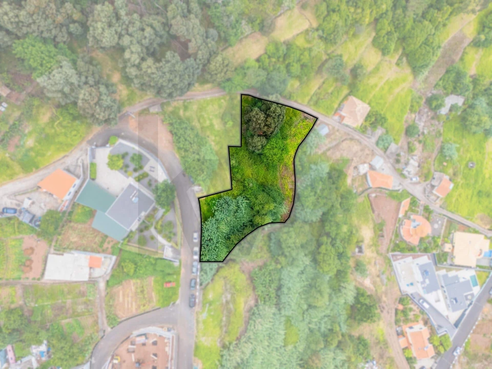 Terreno para Venda em Arco da Calheta Foto 9