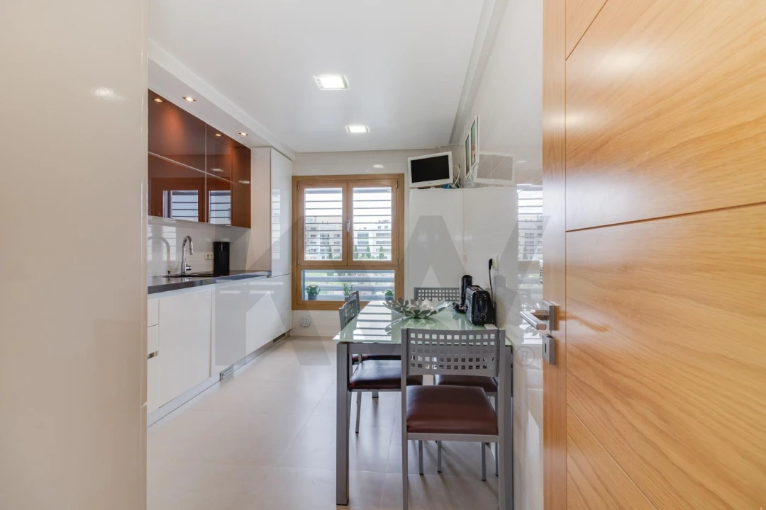 Apartamento T4 para Venda em Santa Iria de Azoia, São João da Talha e Bobadela Foto 4