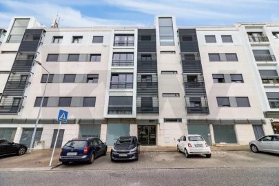Apartamento T4 para Venda em Santa Iria de Azoia, São João da Talha e Bobadela