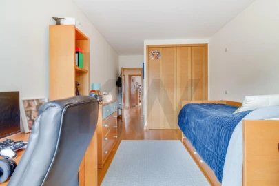 Apartamento T4 para Venda em Santa Iria de Azoia, São João da Talha e Bobadela