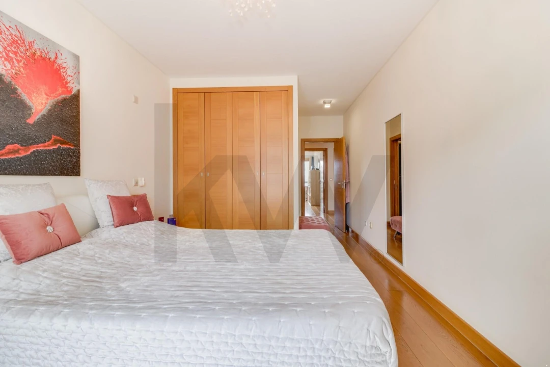 Apartamento T4 para Venda em Santa Iria de Azoia, São João da Talha e Bobadela Foto 22
