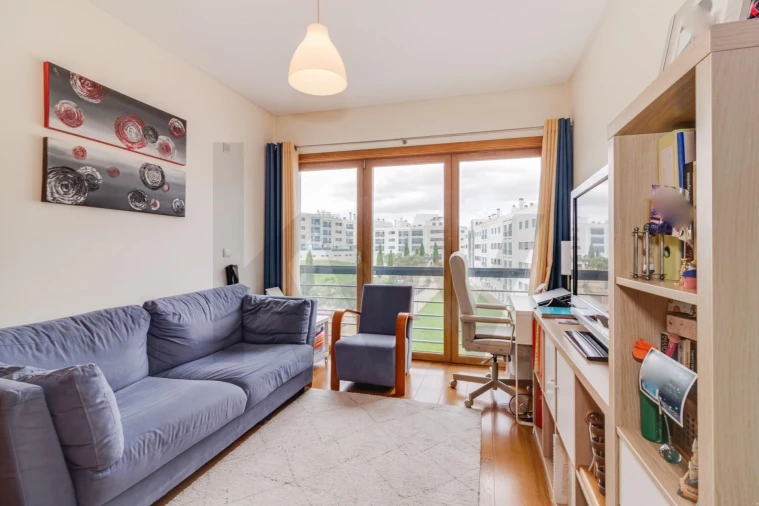 Apartamento T4 para Venda em Santa Iria de Azoia, São João da Talha e Bobadela Foto 11