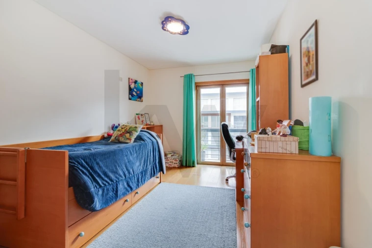 Apartamento T4 para Venda em Santa Iria de Azoia, São João da Talha e Bobadela Foto 17