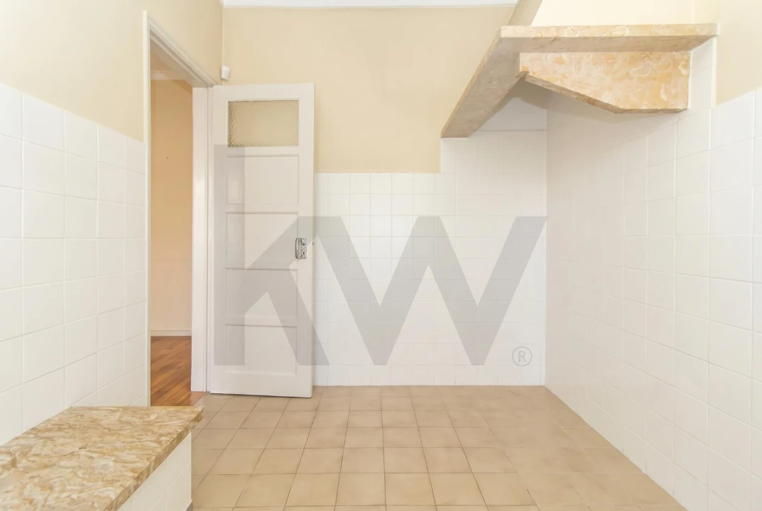 Apartamento T2 para Venda em Laranjeiro e Feijó Foto 5