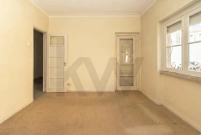 Apartamento T2 para Venda em Laranjeiro e Feijó