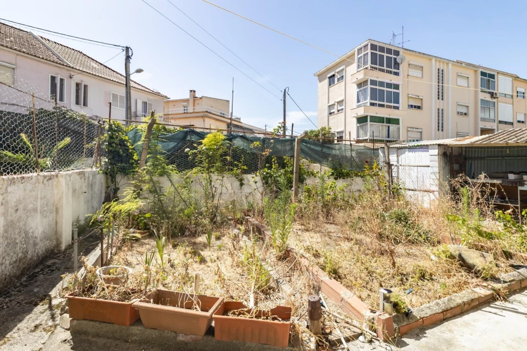 Apartamento T2 para Venda em Laranjeiro e Feijó Foto 25