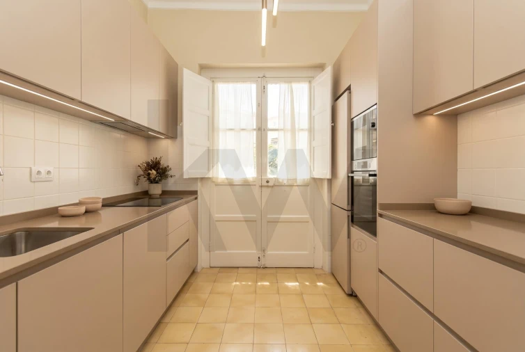 Apartamento T2 para Venda em Laranjeiro e Feijó Foto 6