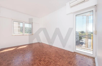 Apartamento T3 para Arrendamento em São Domingos de Benfica