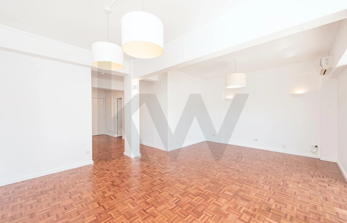 Apartamento T3 para Arrendamento em São Domingos de Benfica Foto 11