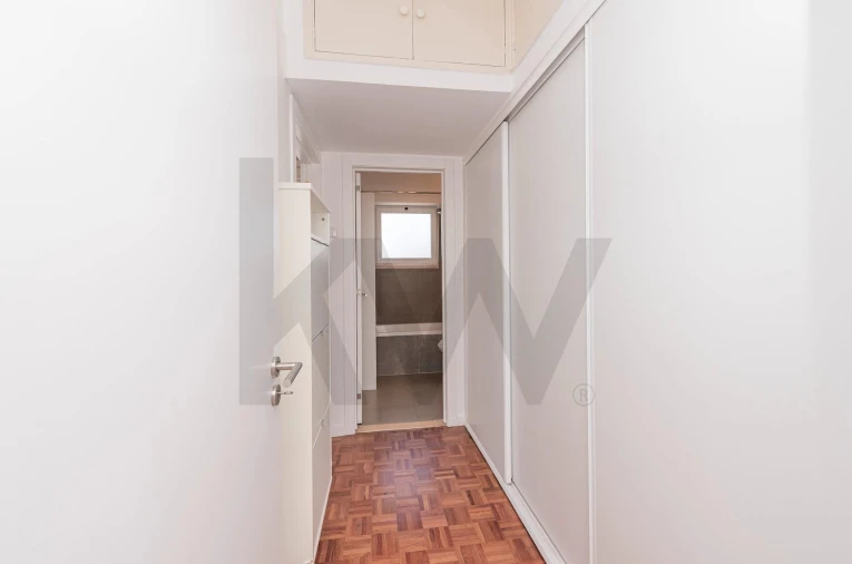 Apartamento T3 para Arrendamento em São Domingos de Benfica Foto 22
