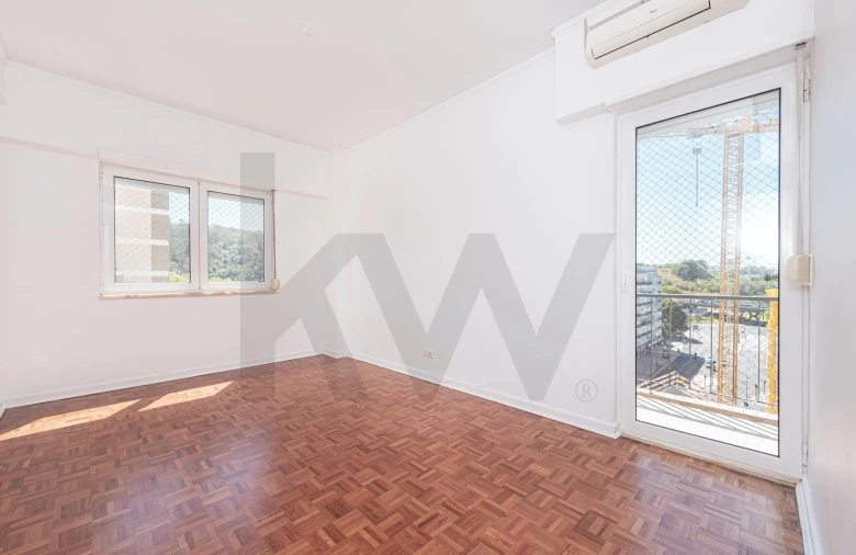 Apartamento T3 para Arrendamento em São Domingos de Benfica Foto 23