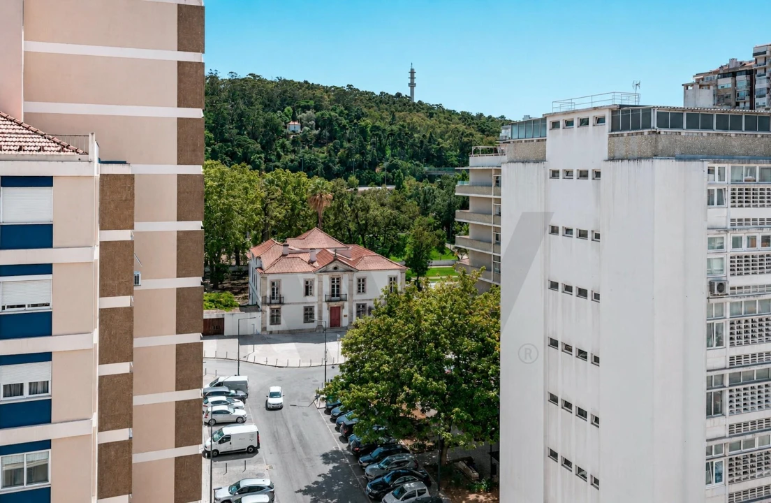 Apartamento T3 para Arrendamento em São Domingos de Benfica Foto 6