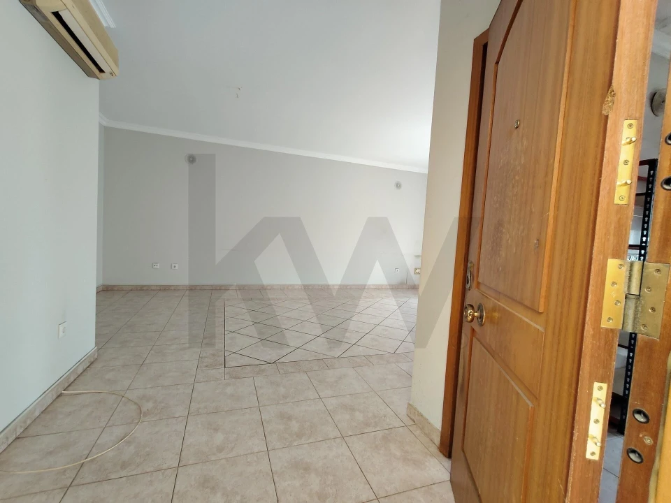 Apartamento T3 para Venda em Pinhal Novo Foto 1