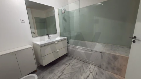 Apartamento T3 para Venda em Queluz e Belas