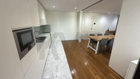 Apartamento T3 para Venda em Queluz e Belas