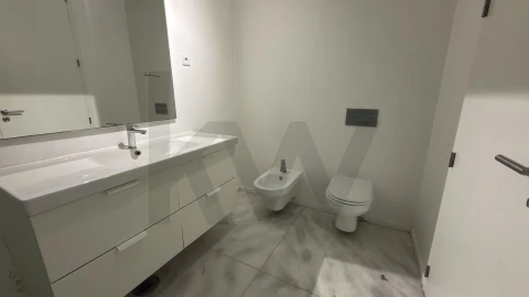 Apartamento T3 para Venda em Queluz e Belas