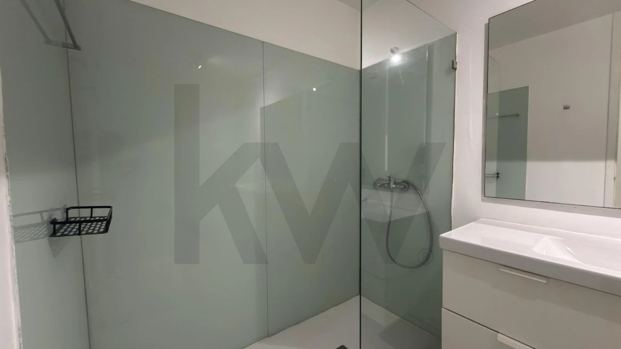 Apartamento T3 para Venda em Queluz e Belas Foto 32