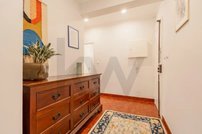 Apartamento T2 para Venda em Oeiras e São Julião da Barra, Paço de Arcos e Caxias