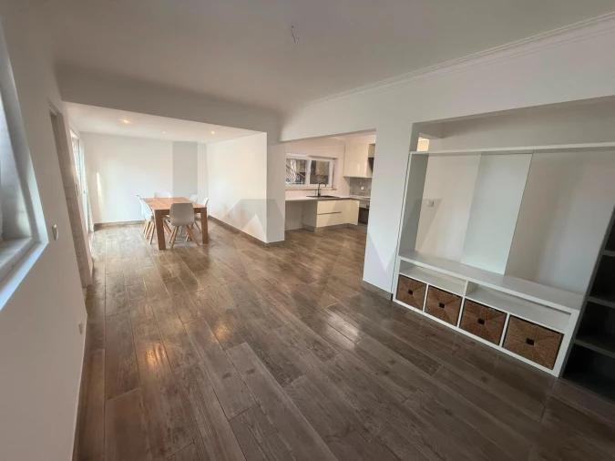 Apartamento T2 para Venda em São Domingos de Rana Foto 2
