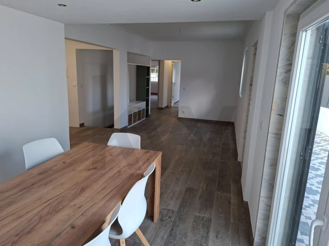 Apartamento T2 para Venda em São Domingos de Rana Foto 6
