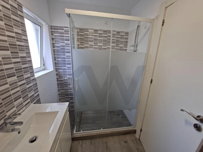 Apartamento T2 para Venda em São Domingos de Rana Foto 27