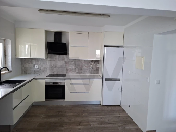 Apartamento T2 para Venda em São Domingos de Rana Foto 19