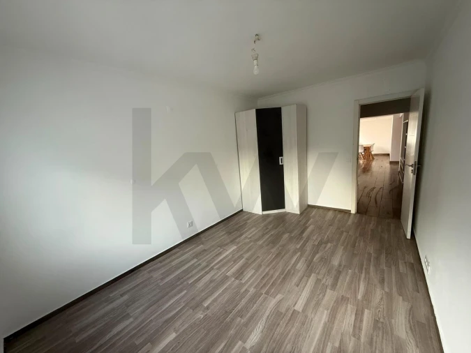 Apartamento T2 para Venda em São Domingos de Rana Foto 17