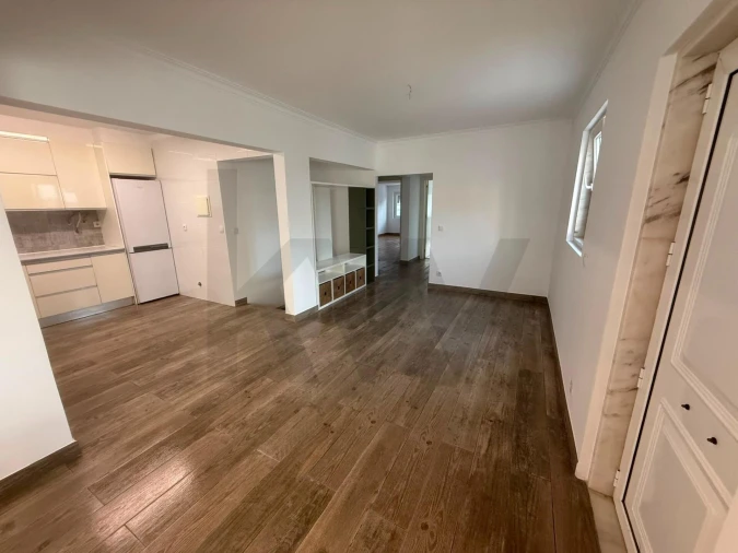 Apartamento T2 para Venda em São Domingos de Rana Foto 7