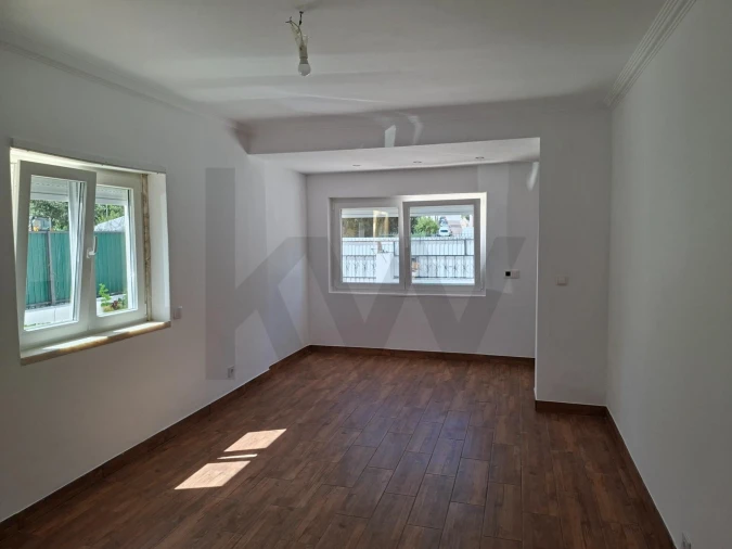 Apartamento T2 para Venda em São Domingos de Rana Foto 14