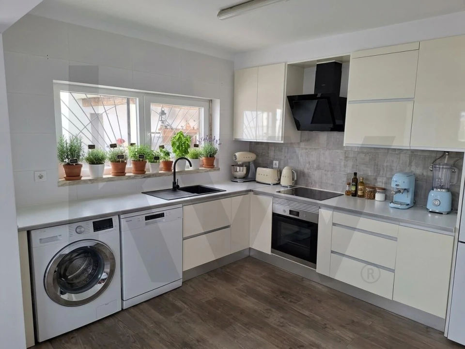 Apartamento T2 para Venda em São Domingos de Rana Foto 22