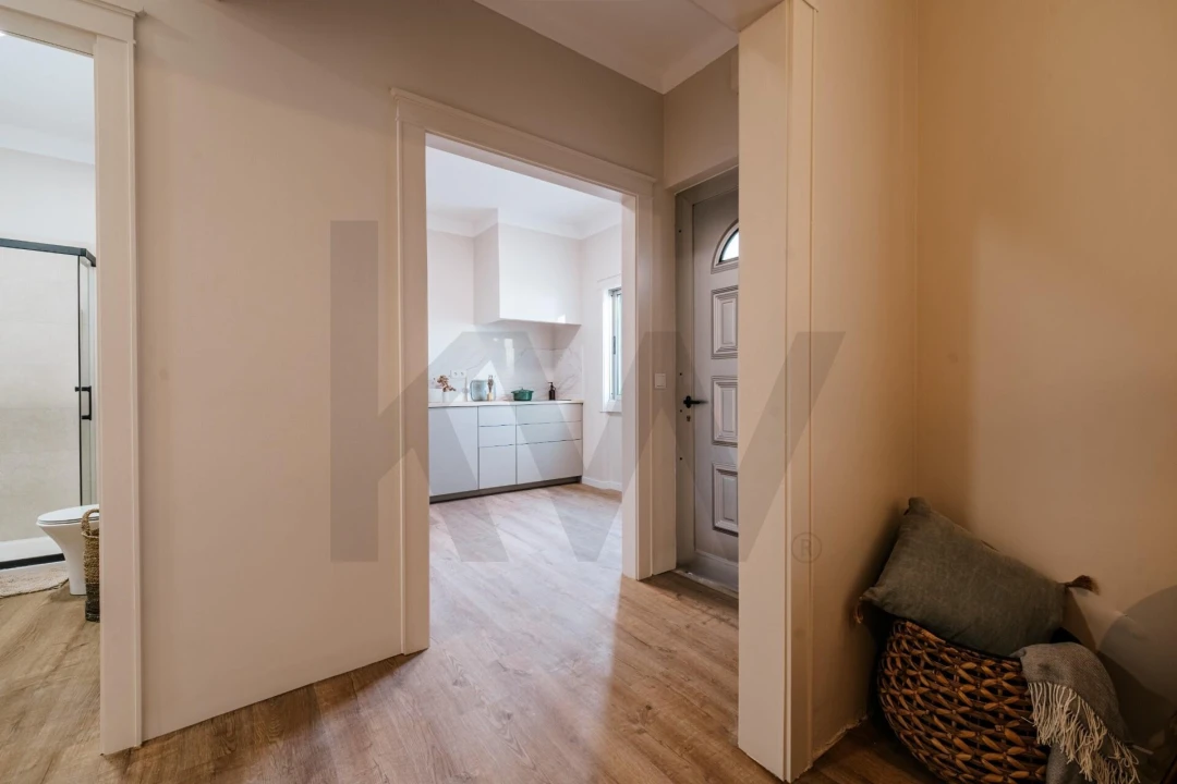 Apartamento T2 para Venda em Santo Antonio dos Olivais Foto 32