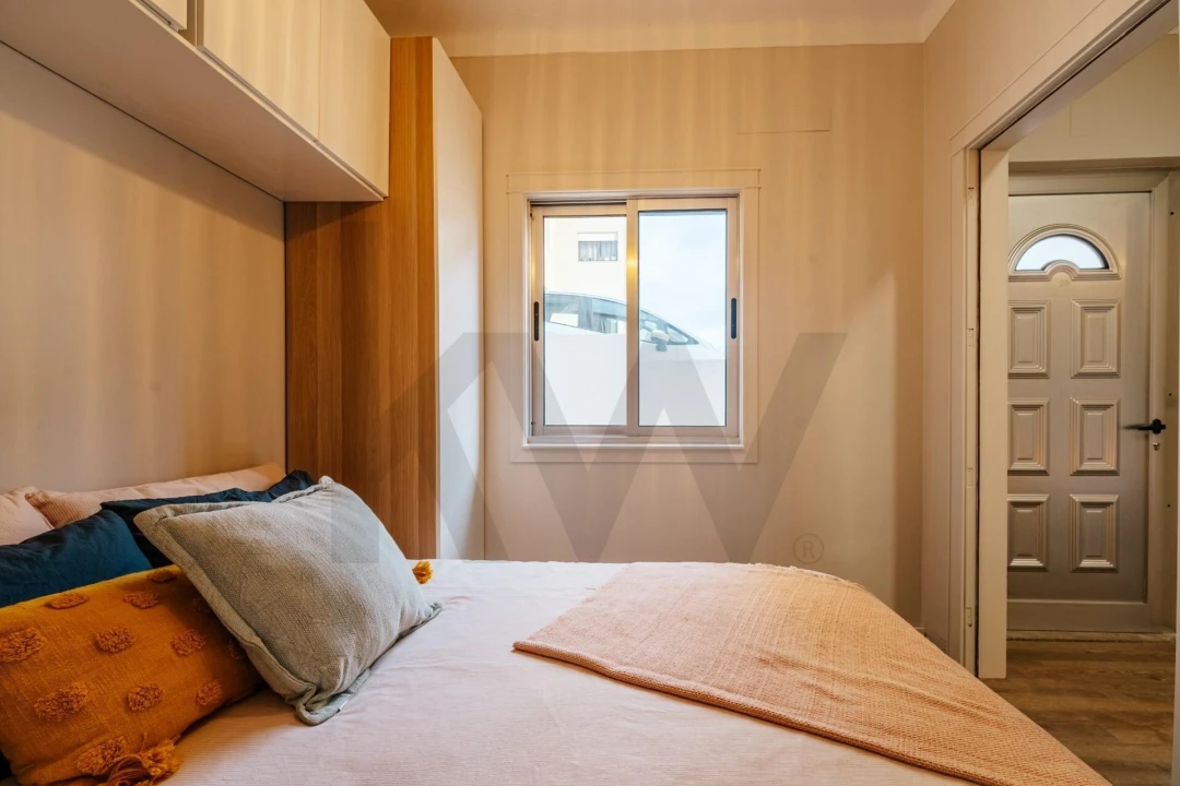 Apartamento T2 para Venda em Santo Antonio dos Olivais Foto 24