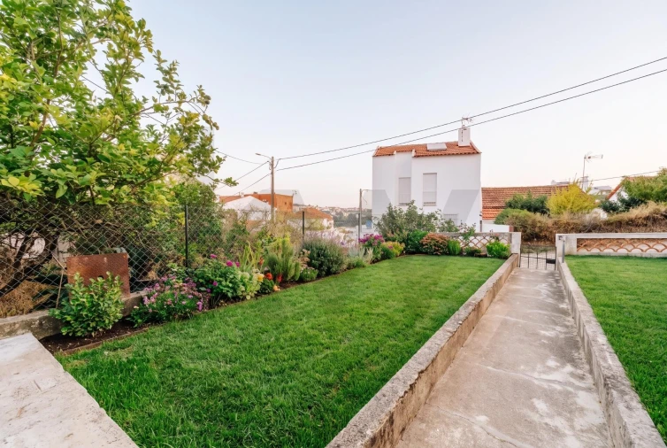 Apartamento T2 para Venda em Santo Antonio dos Olivais Foto 47