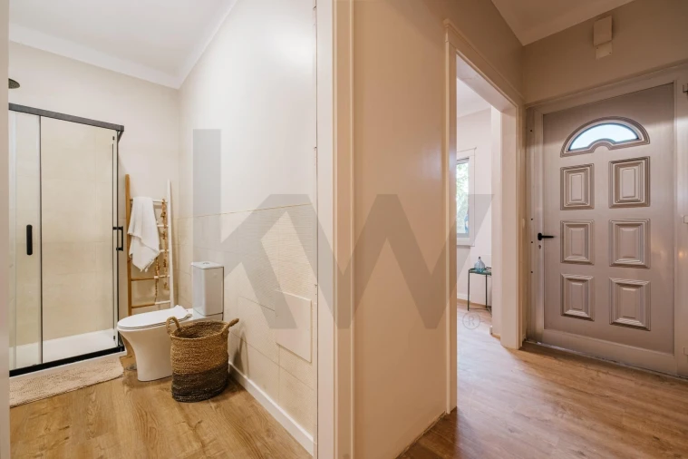 Apartamento T2 para Venda em Santo Antonio dos Olivais Foto 28