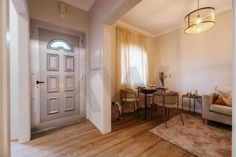Apartamento T2 para Venda em Santo Antonio dos Olivais Foto 5