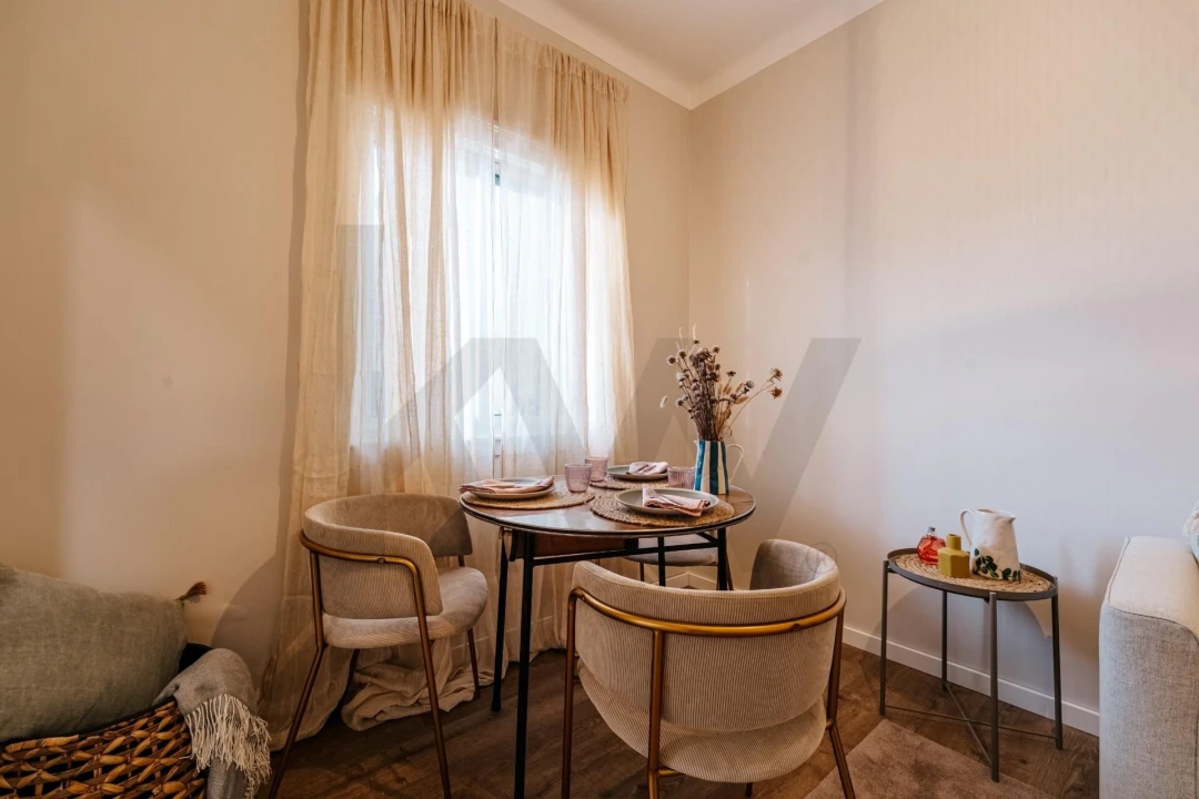 Apartamento T2 para Venda em Santo Antonio dos Olivais Foto 6