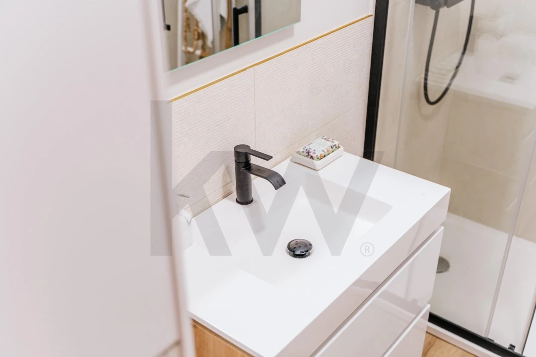 Apartamento T2 para Venda em Santo Antonio dos Olivais Foto 30