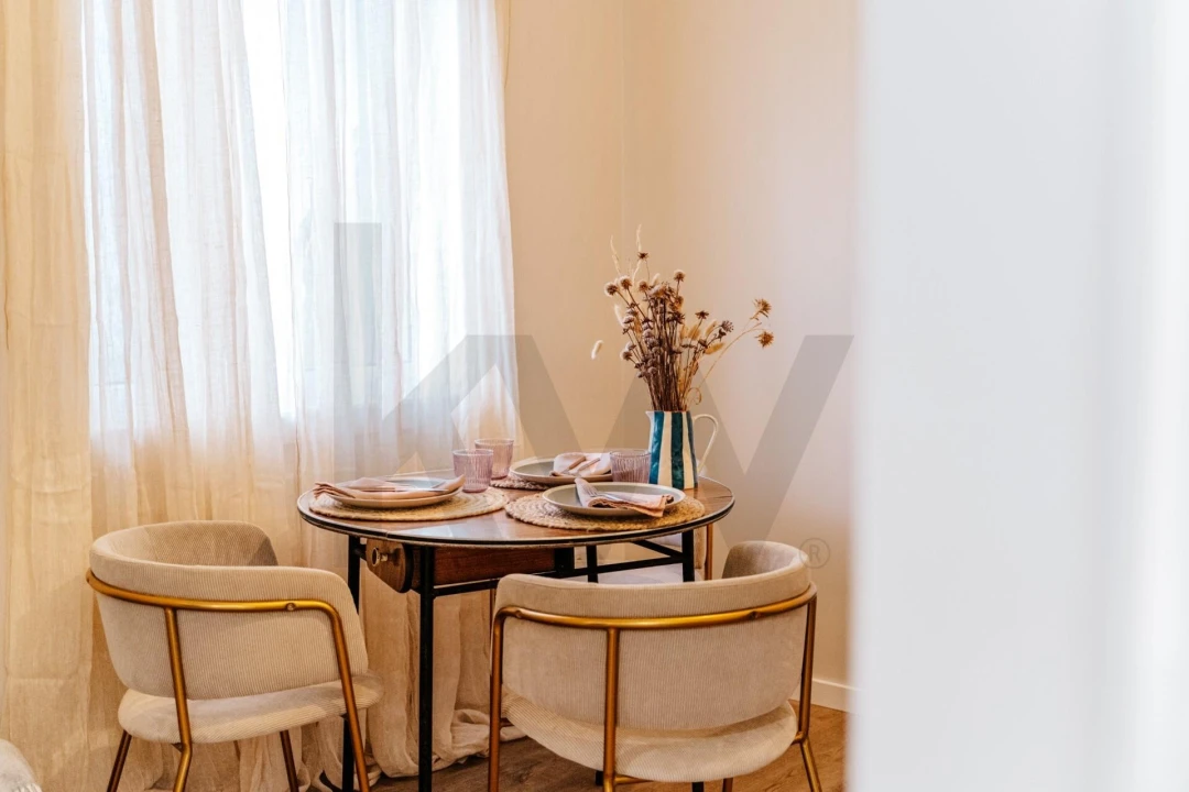 Apartamento T2 para Venda em Santo Antonio dos Olivais Foto 2