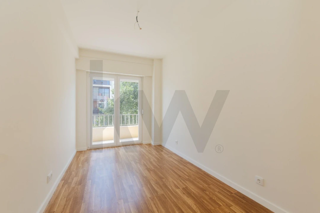 Apartamento T3 para Arrendamento em Benfica Foto 22