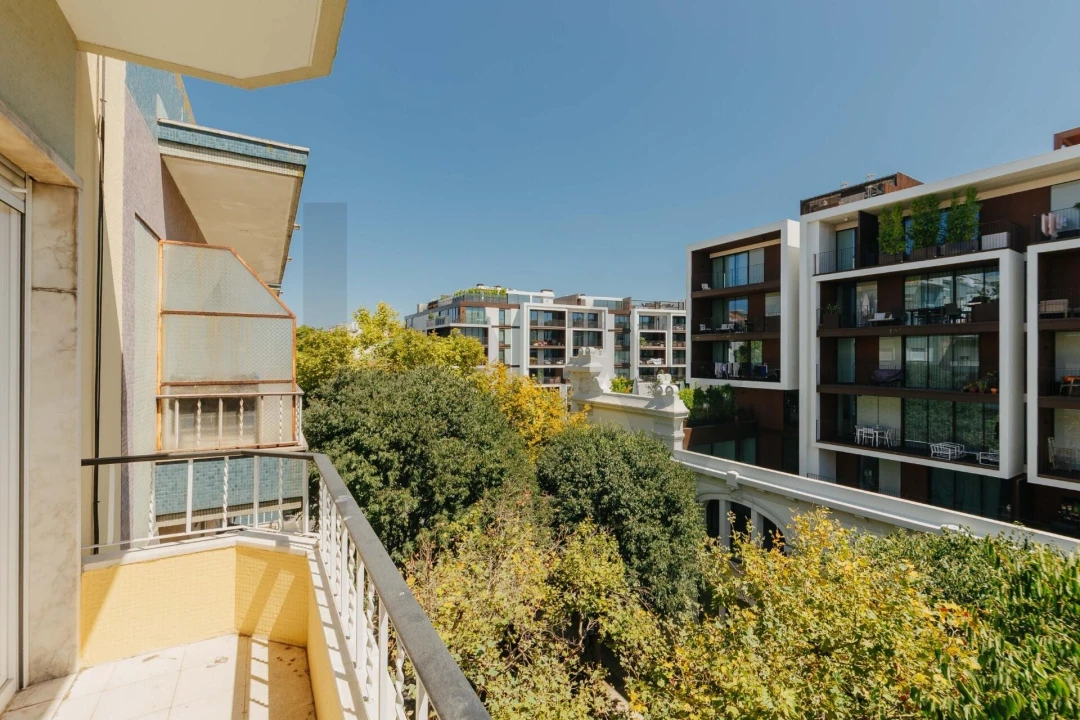 Apartamento T3 para Arrendamento em Benfica Foto 29
