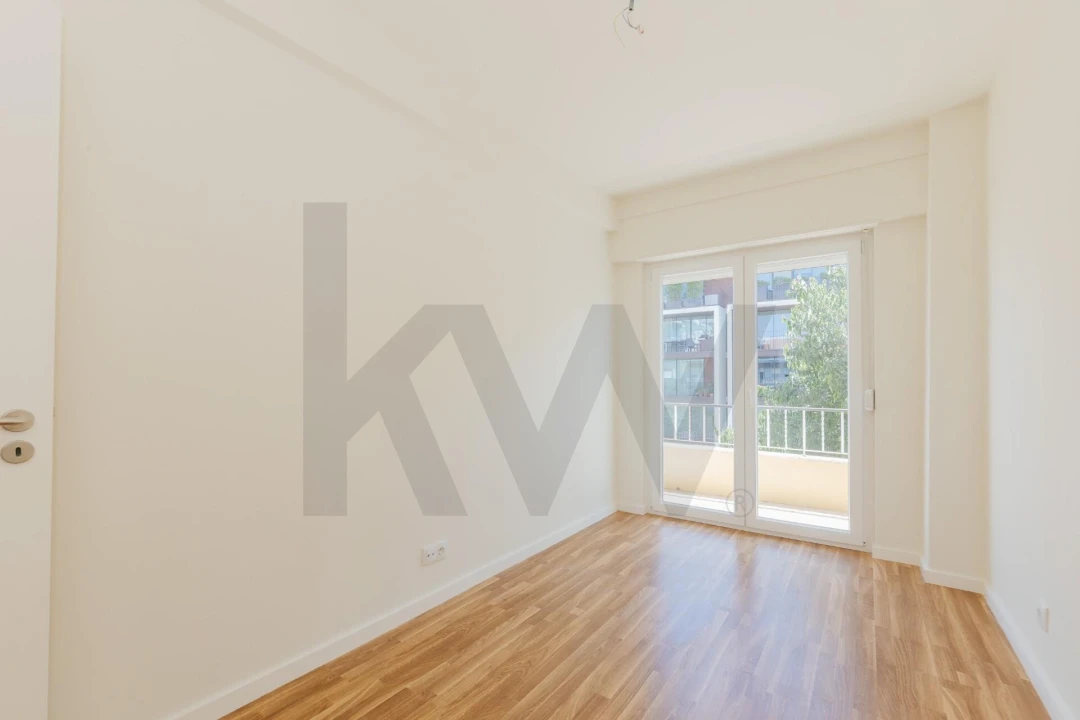 Apartamento T3 para Arrendamento em Benfica Foto 27
