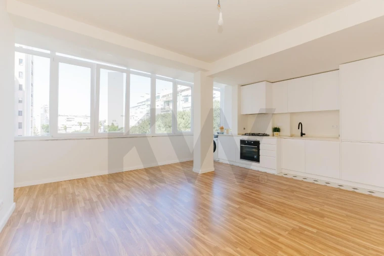 Apartamento T3 para Arrendamento em Benfica Foto 8